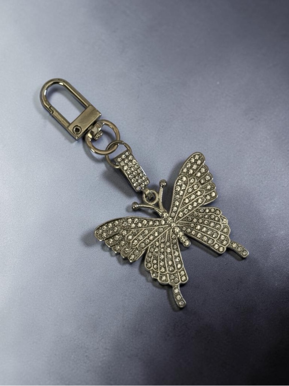 🫶🏻 Crystal Butterfly Keychain Charm - Silver